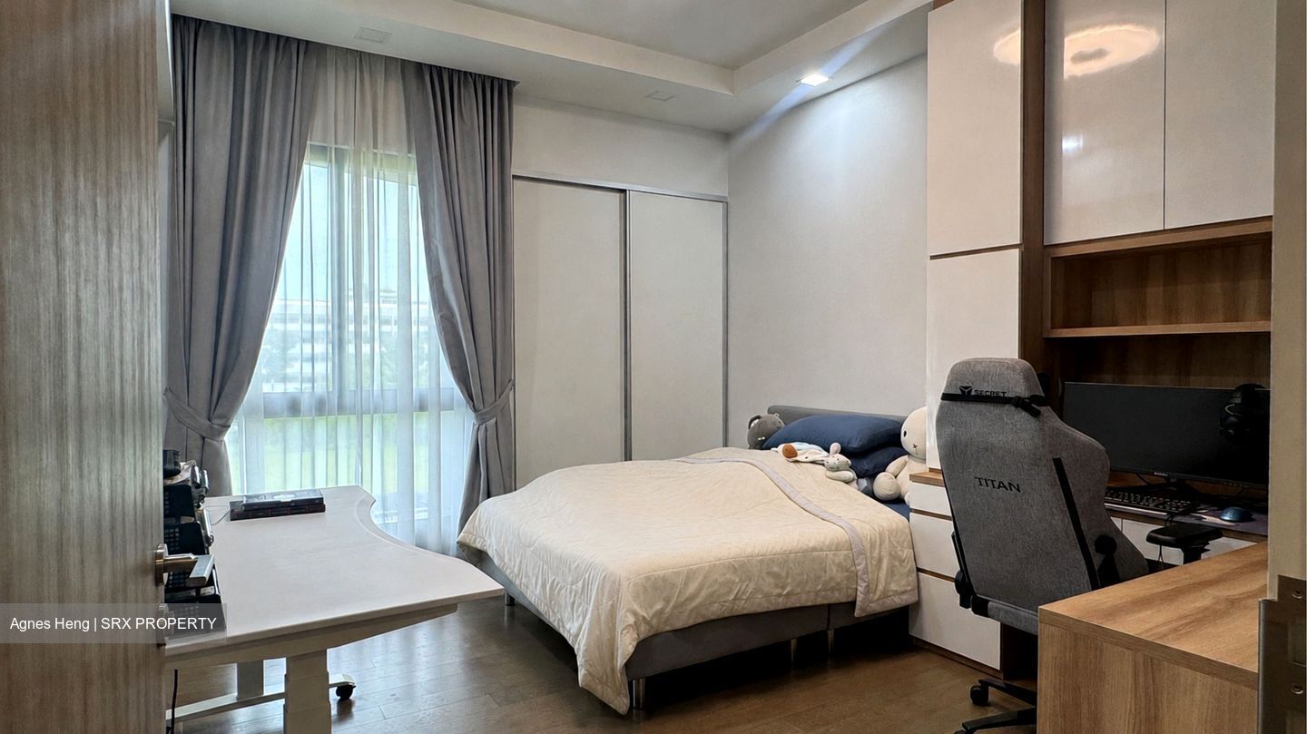Nim Collection (D28), Terrace #562204701